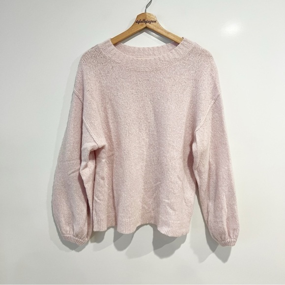 XiRENA Oversized Crewneck Cashmere Sweater - Picture 1 of 10